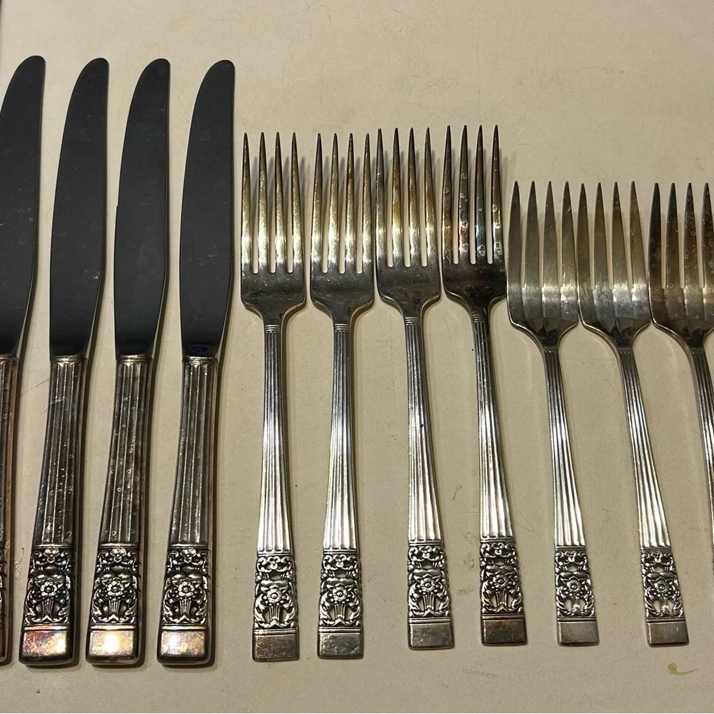 Vintage Oneida Silver Community Cutlery Set